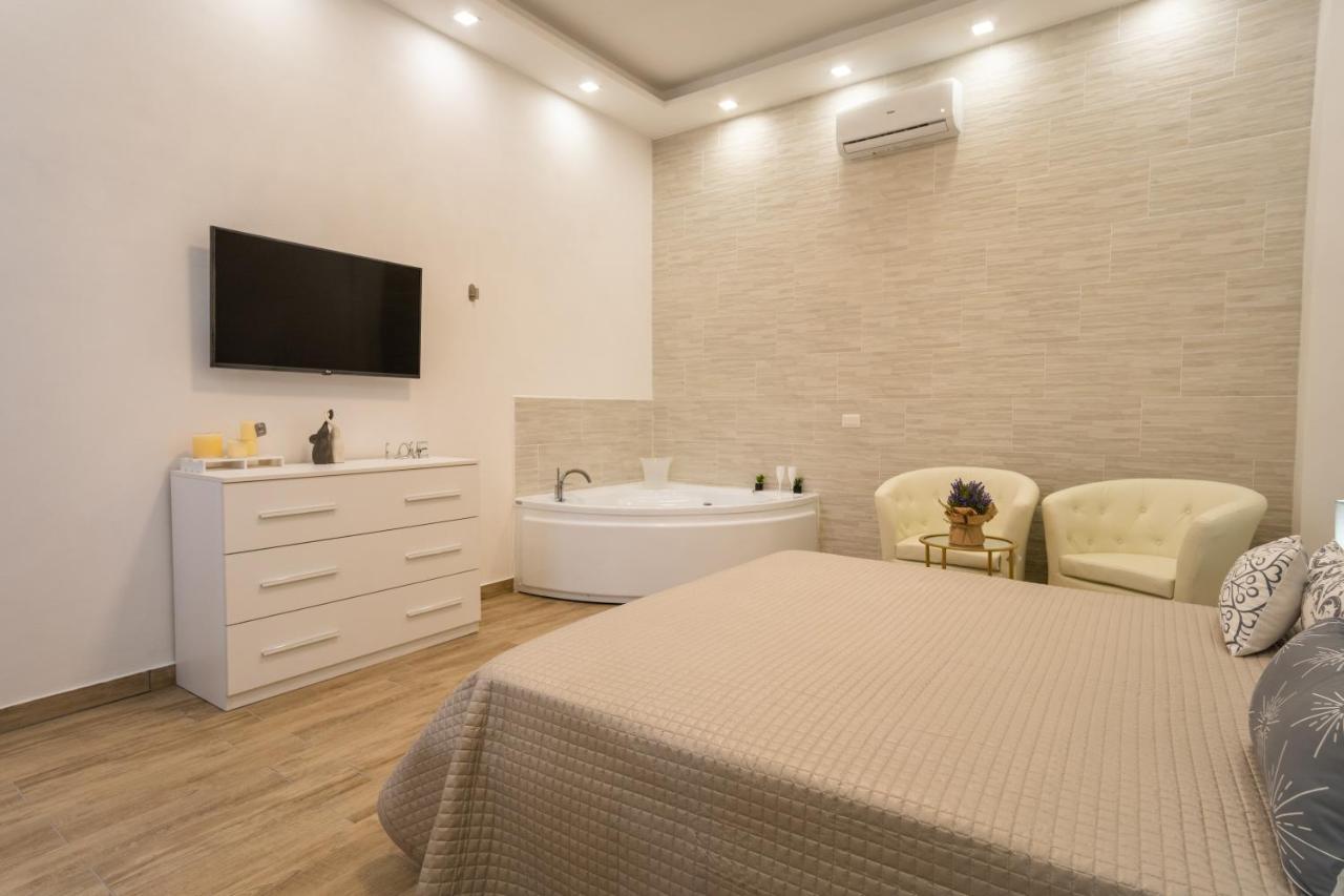 Ilioneo Apartments Naples Extérieur photo